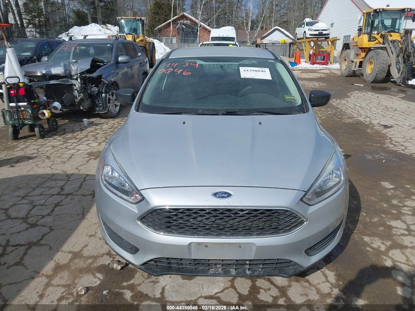 VIN 1FADP3E26JL213873 2018 FORD FOCUS S