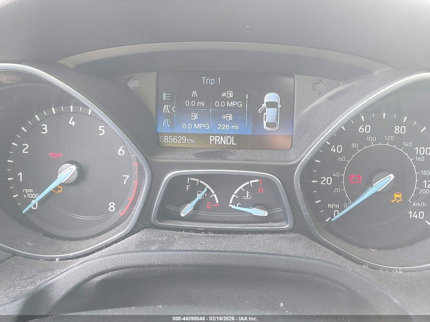 VIN 1FADP3E26JL213873 2018 FORD FOCUS S