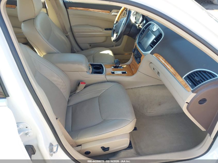 2014 Chrysler 300C Awd