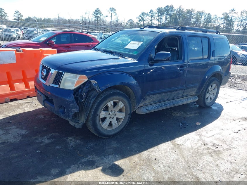 2006 Nissan Pathfinder Le