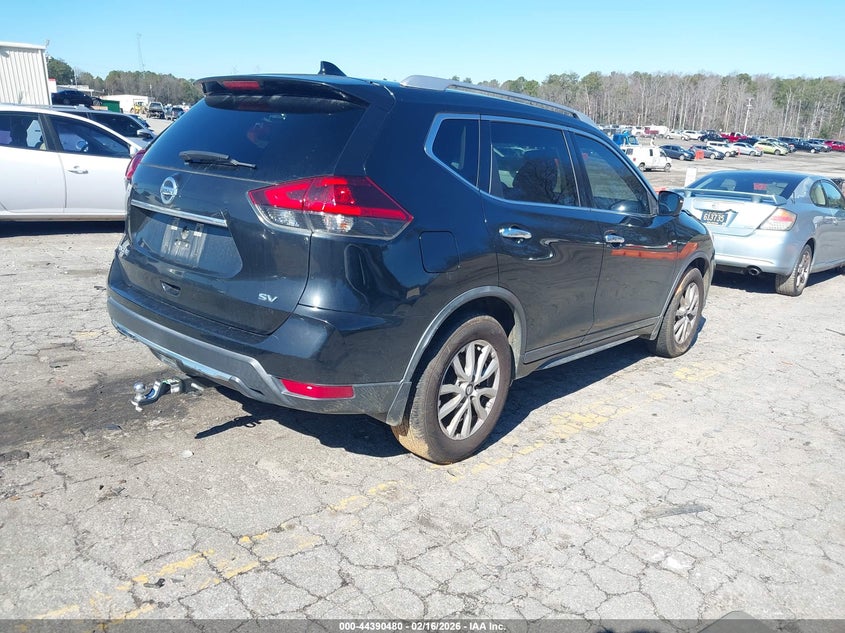 2018 Nissan Rogue Sv