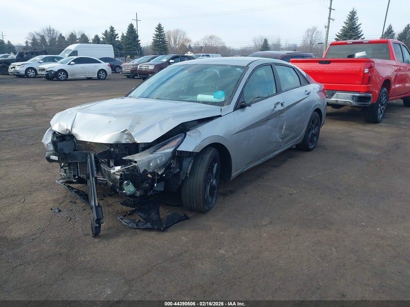 2022 Hyundai Elantra Sel