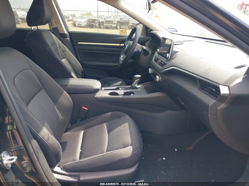 2022 Nissan Altima Sv Fwd