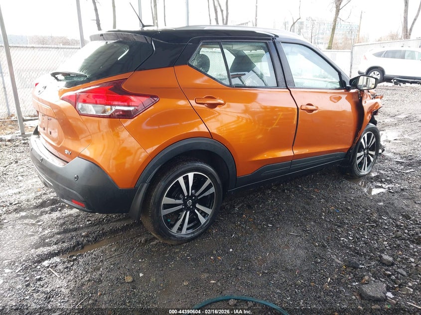 2020 Nissan Kicks Sv Xtronic Cvt