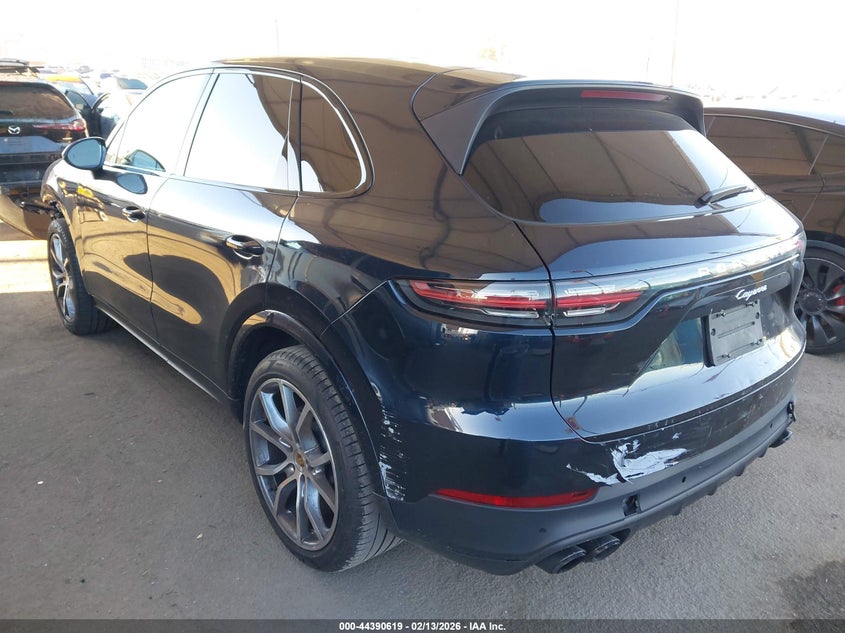 2023 Porsche Cayenne Platinum Edition