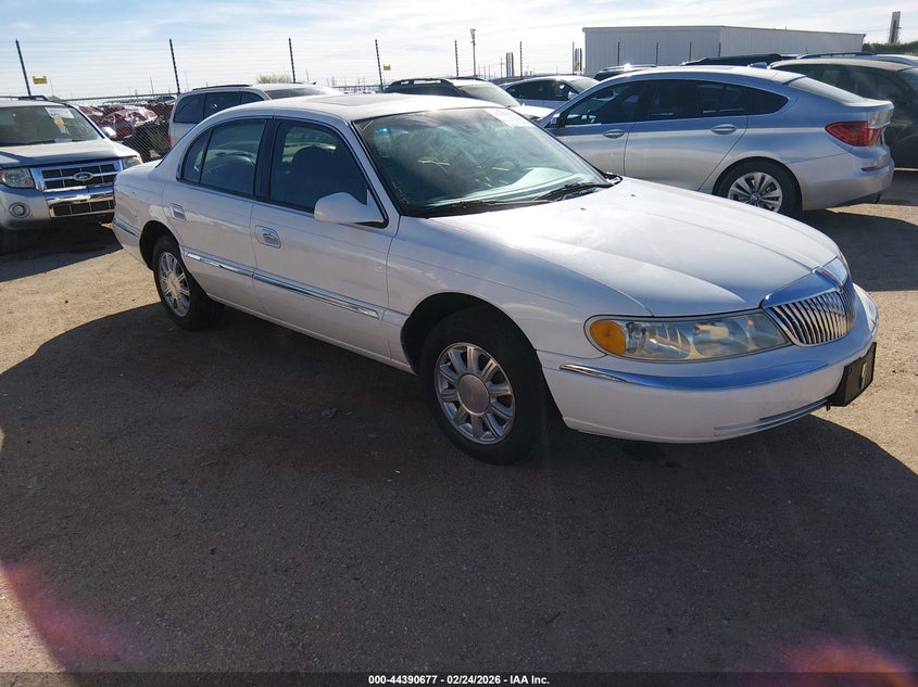 2002 Lincoln Continental