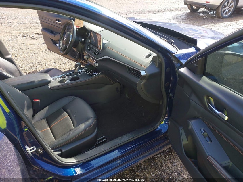 2022 Nissan Altima Sr Intelligent Awd