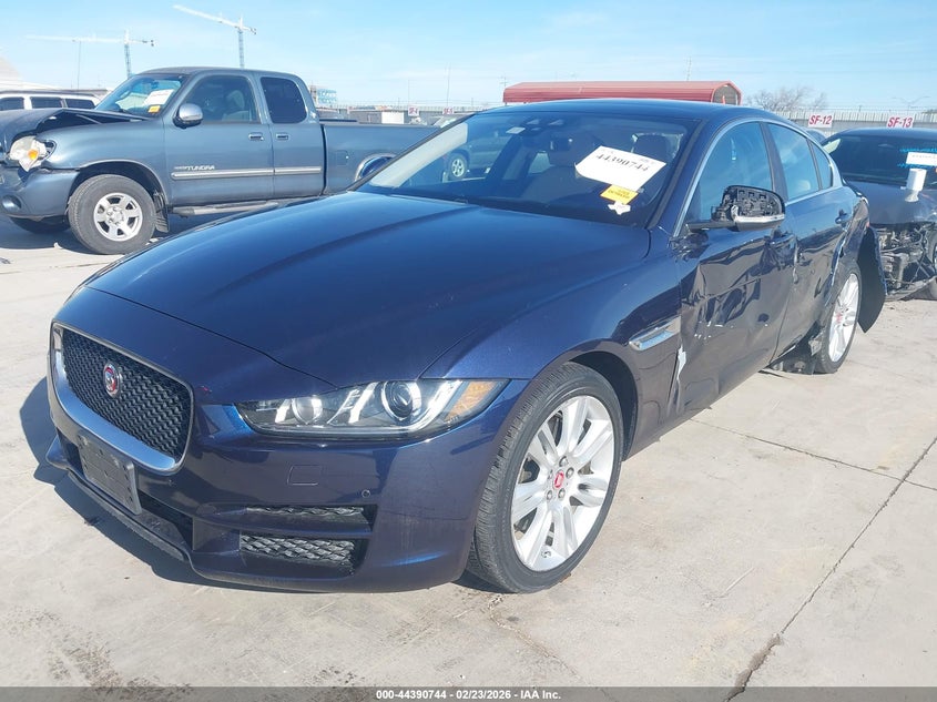 2019 Jaguar Xe 25T Premium