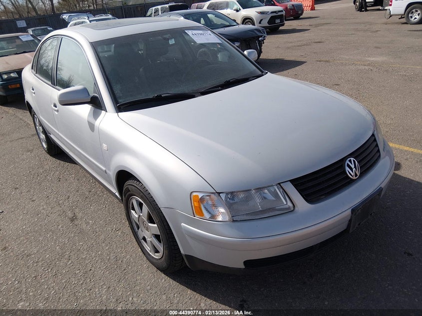 1999 Volkswagen Passat Glx
