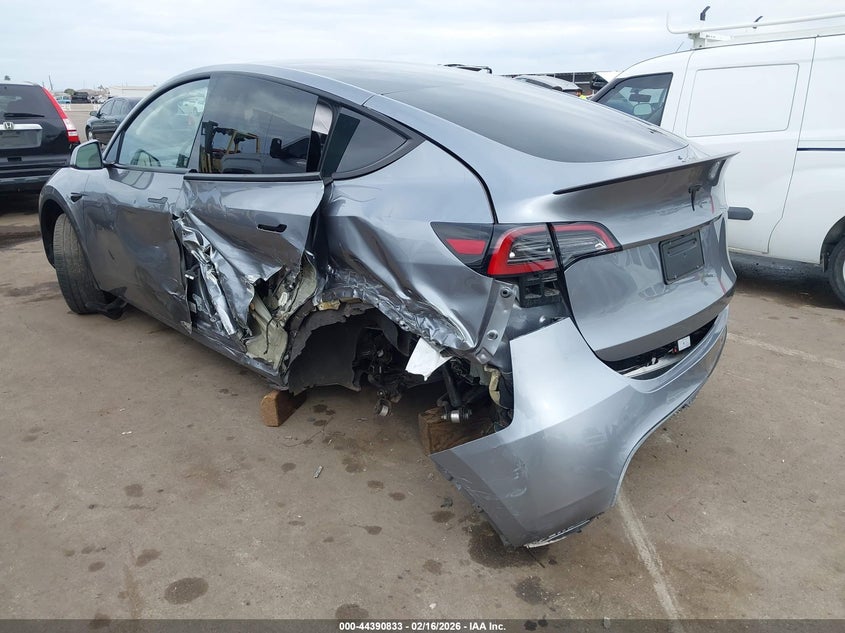 2024 Tesla Model Y Long Range Single Motor Rear-Wheel Drive/Rwd