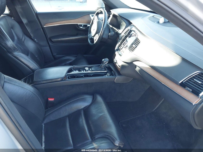 2017 Volvo Xc90 T6 Inscription