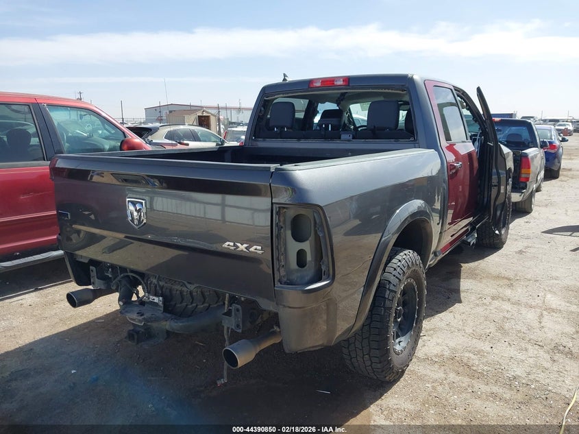 2017 Ram 1500 Laramie 4X4 5'7 Box