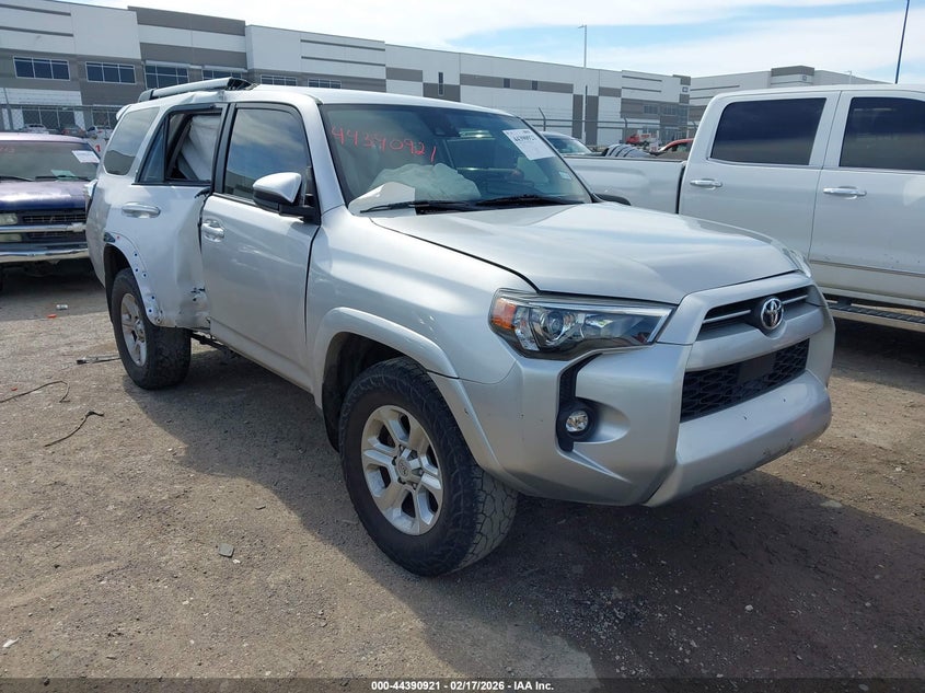 2021 TOYOTA 4RUNNER SR5