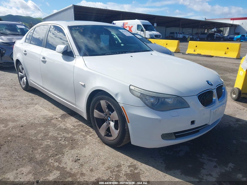 2008 BMW 528I