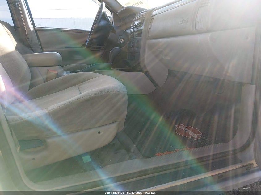 2001 Jeep Grand Cherokee Laredo