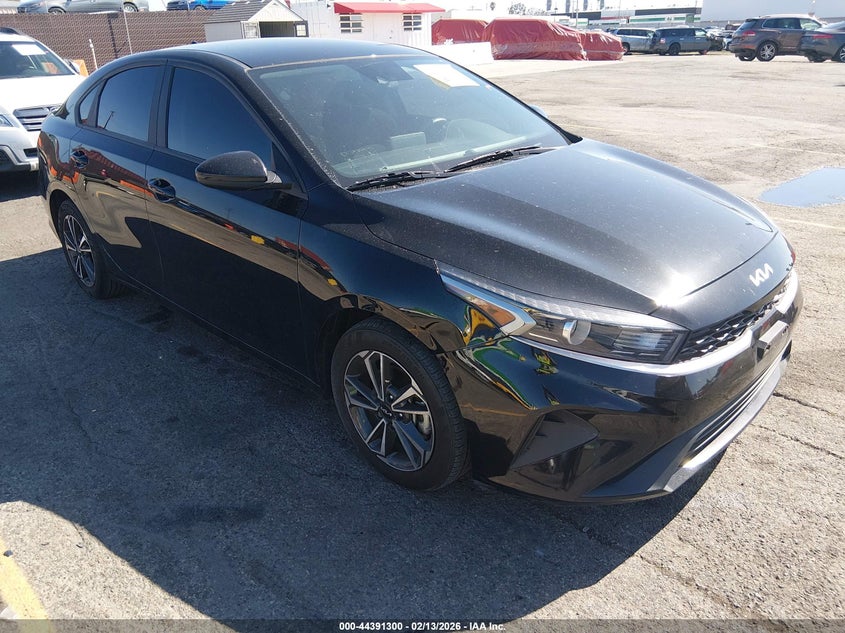 2024 Kia Forte Lxs