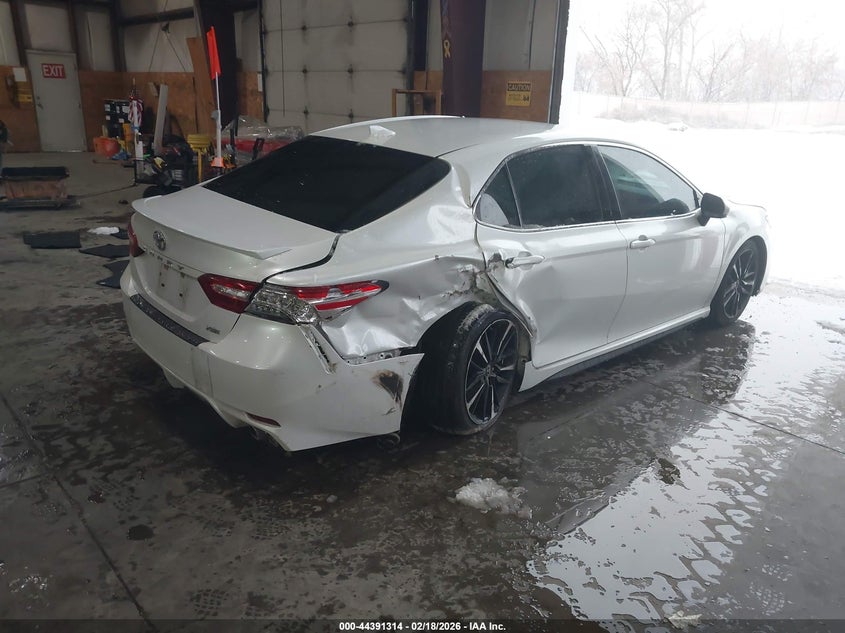 2020 Toyota Camry Xse