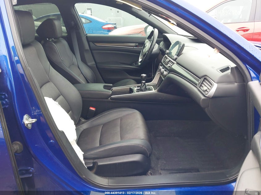 VIN 1HGCV2E35KA013726 2019 HONDA ACCORD SPORT 2.0T