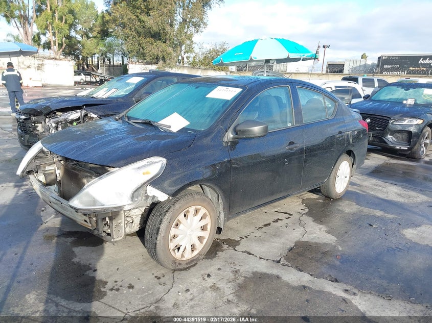 2017 Nissan Versa 1.6 S+