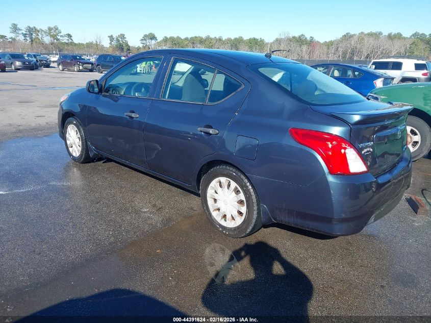 2015 Nissan Versa 1.6 S+