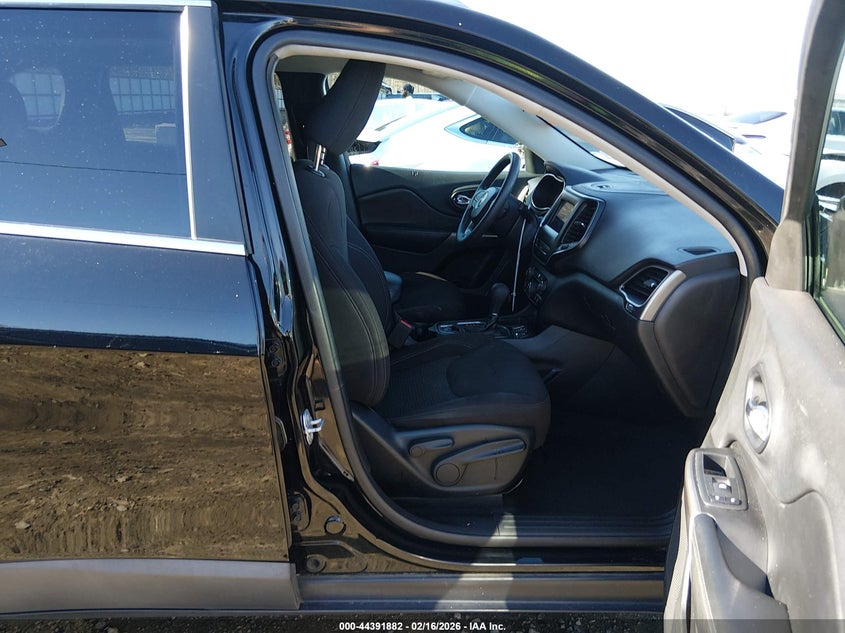 2019 Jeep Cherokee Latitude Fwd