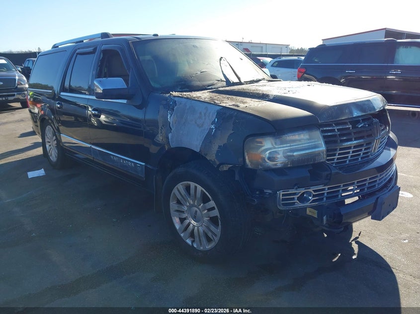 2013 Lincoln Navigator L