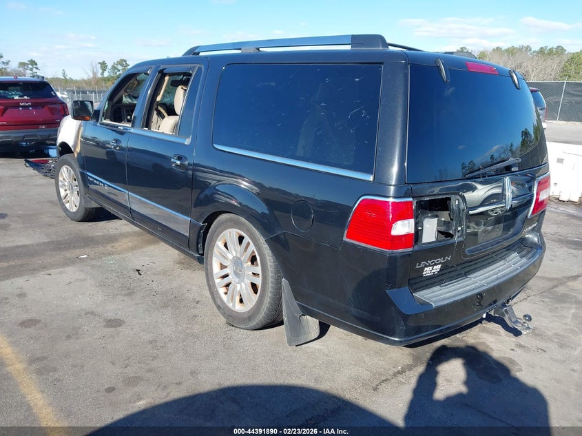2013 Lincoln Navigator L