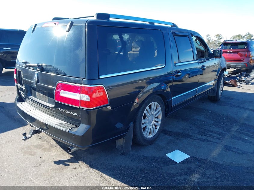 2013 Lincoln Navigator L