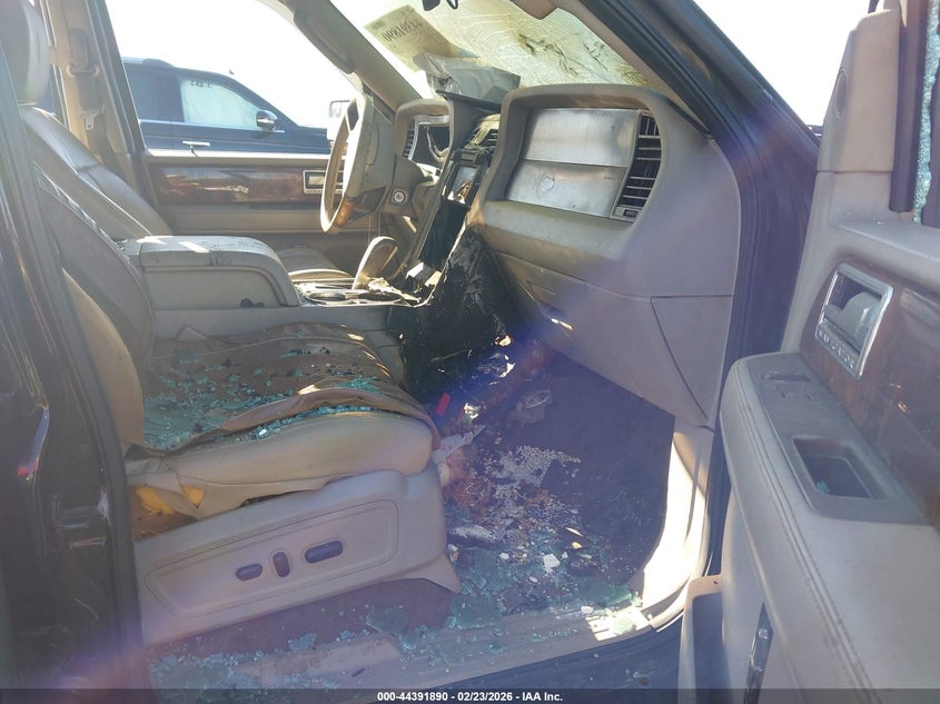 2013 Lincoln Navigator L