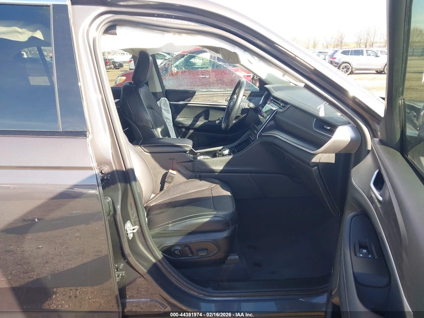 2022 Jeep Grand Cherokee L Limited 4X4