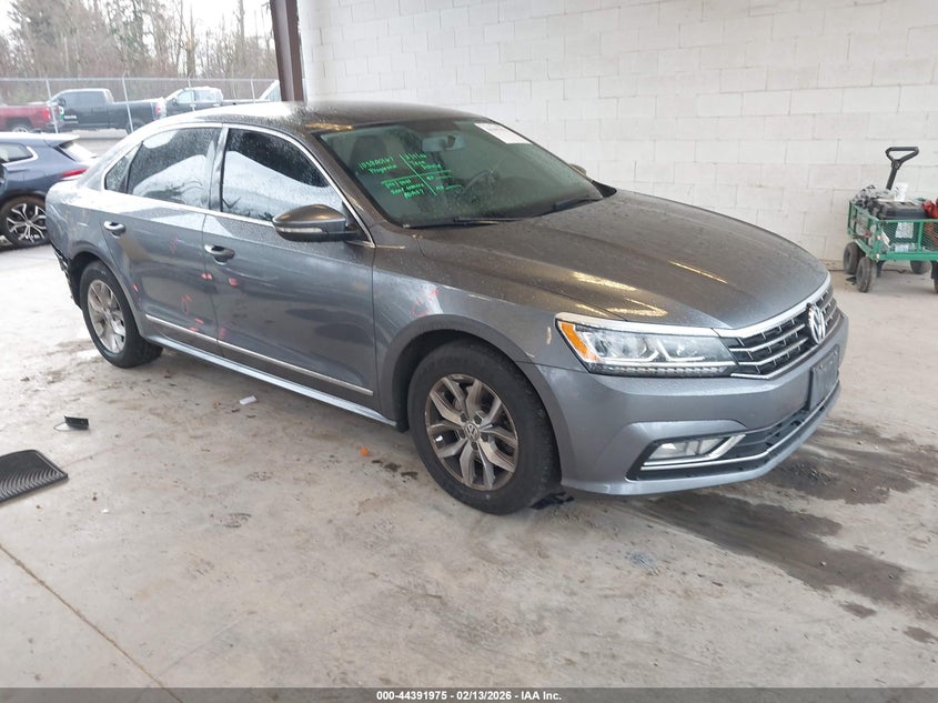 2016 Volkswagen Passat 1.8T S