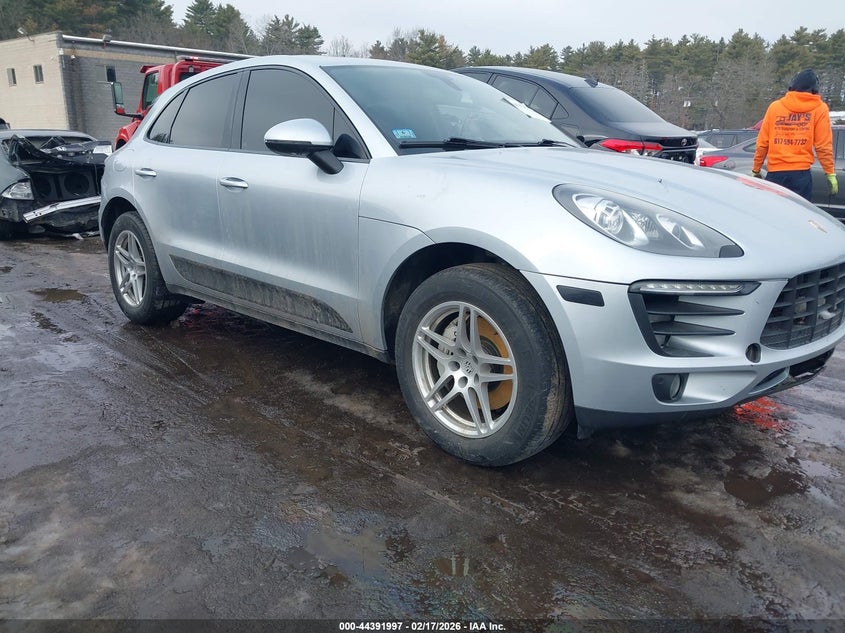 2015 Porsche Macan S