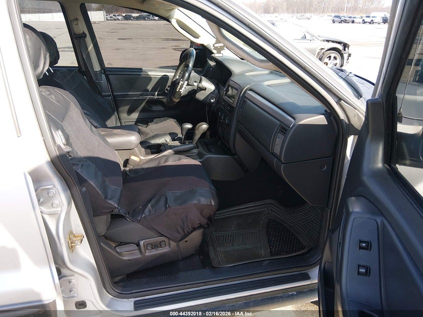 2004 Jeep Grand Cherokee Laredo