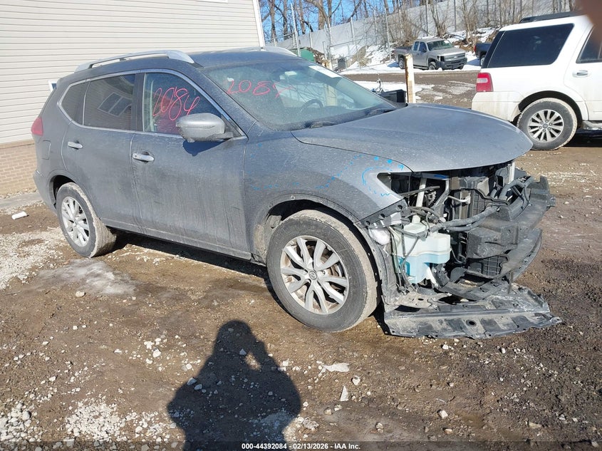2017 Nissan Rogue Sv