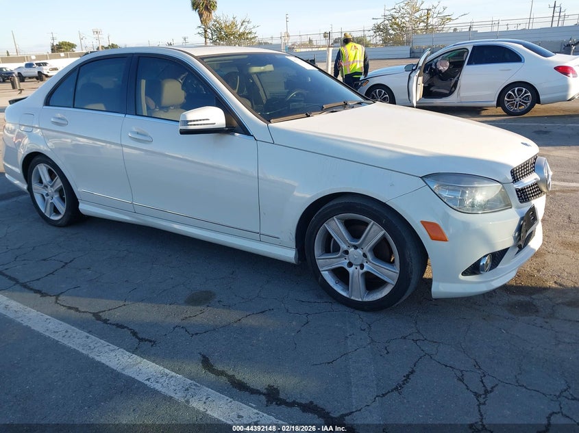 2010 Mercedes-Benz C 300 Sport