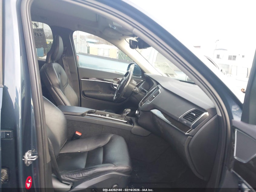 2018 Volvo Xc90 T5 Momentum