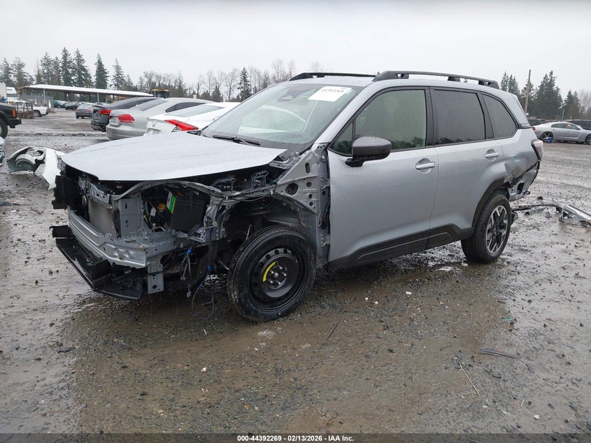 2025 Subaru Forester Premium