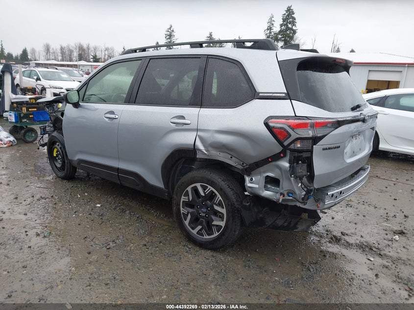 2025 Subaru Forester Premium