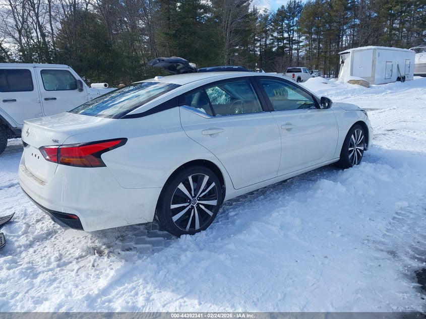 2022 Nissan Altima Sr Fwd