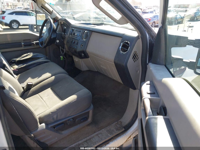 2010 Ford F-250 Cabela's/Harley-Davidson/King Ranch/Lariat/Xl/Xlt