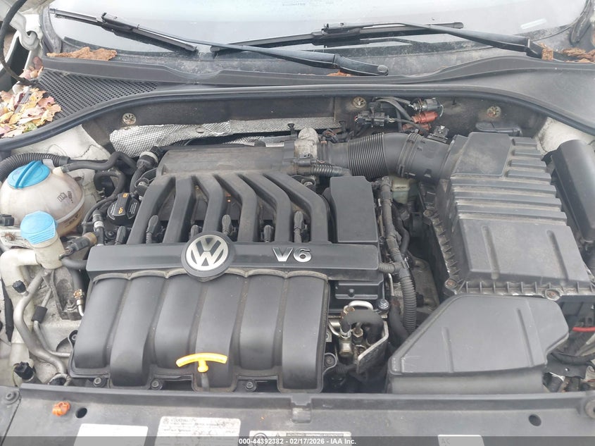 2012 Volkswagen Passat 3.6L V6 Sel Premium VIN: 1VWCM7A31CC025928 Lot: 44392382