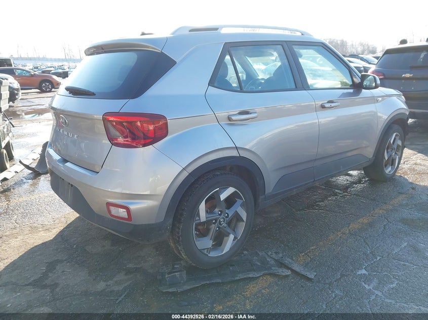 2024 Hyundai Venue Sel