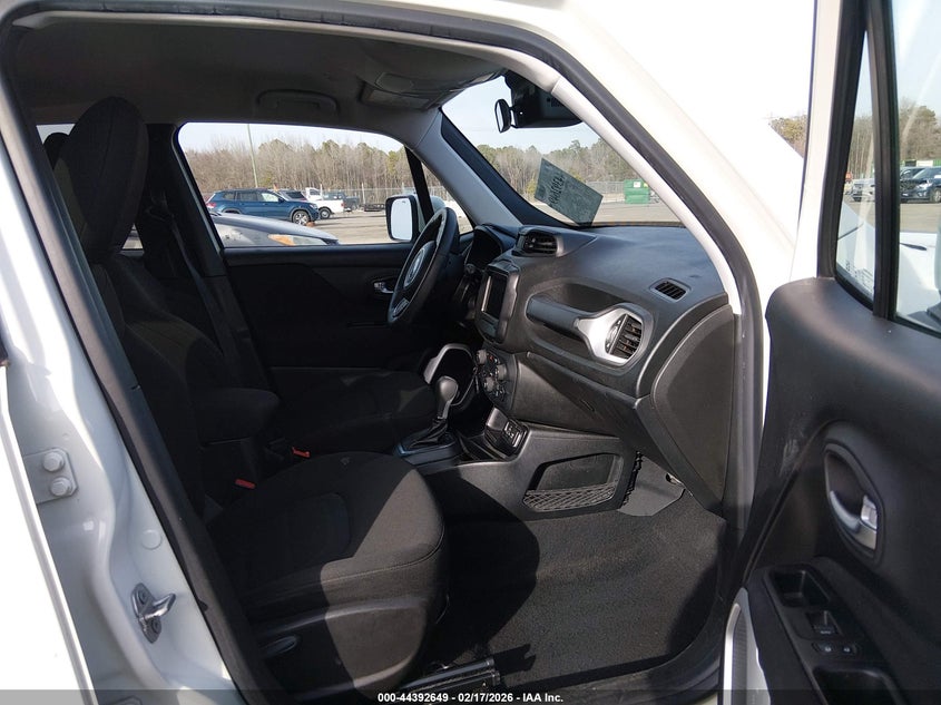 2018 Jeep Renegade Latitude Fwd