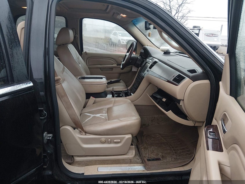 2013 Cadillac Escalade Premium