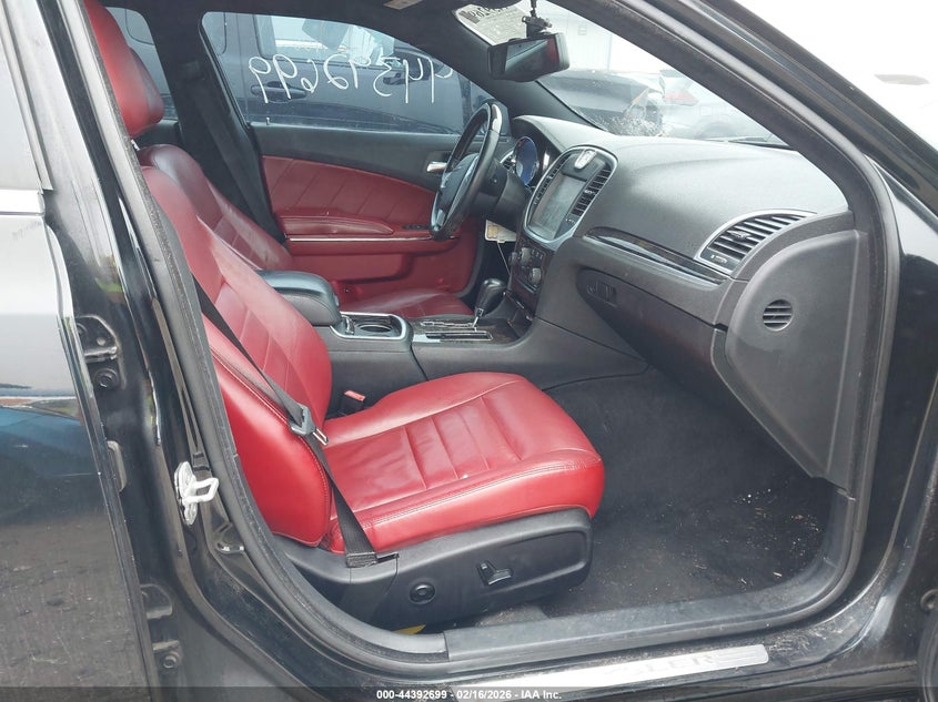 2014 Chrysler 300C Awd