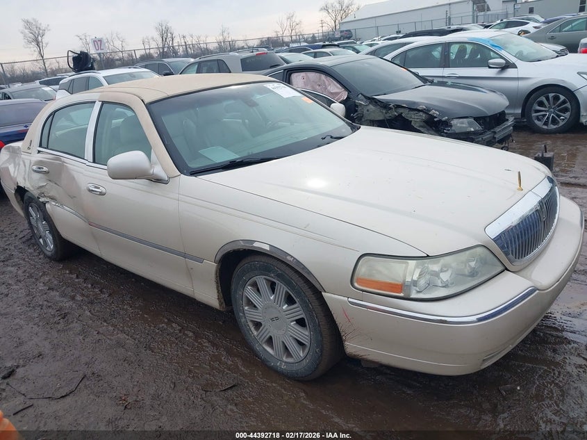 2003 Lincoln Town Car Cartier