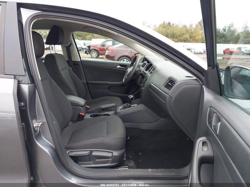 2015 Volkswagen Jetta 2.0L S