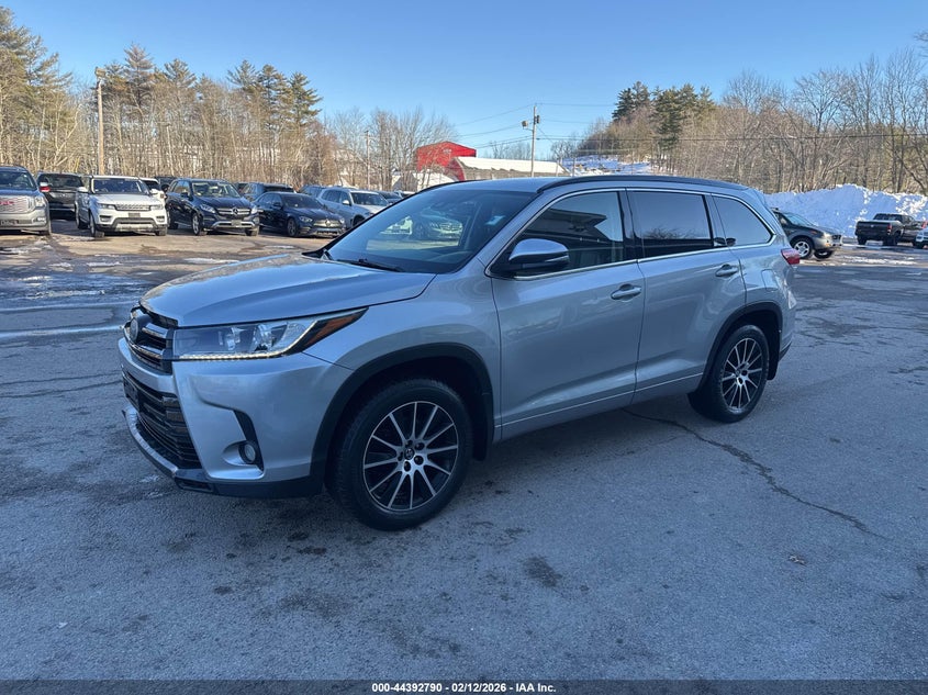 2017 Toyota Highlander Se