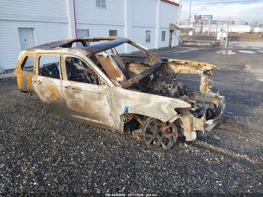 1C4RJHBG0PC646628 JEEP GRAND CHEROKEE Photo 1