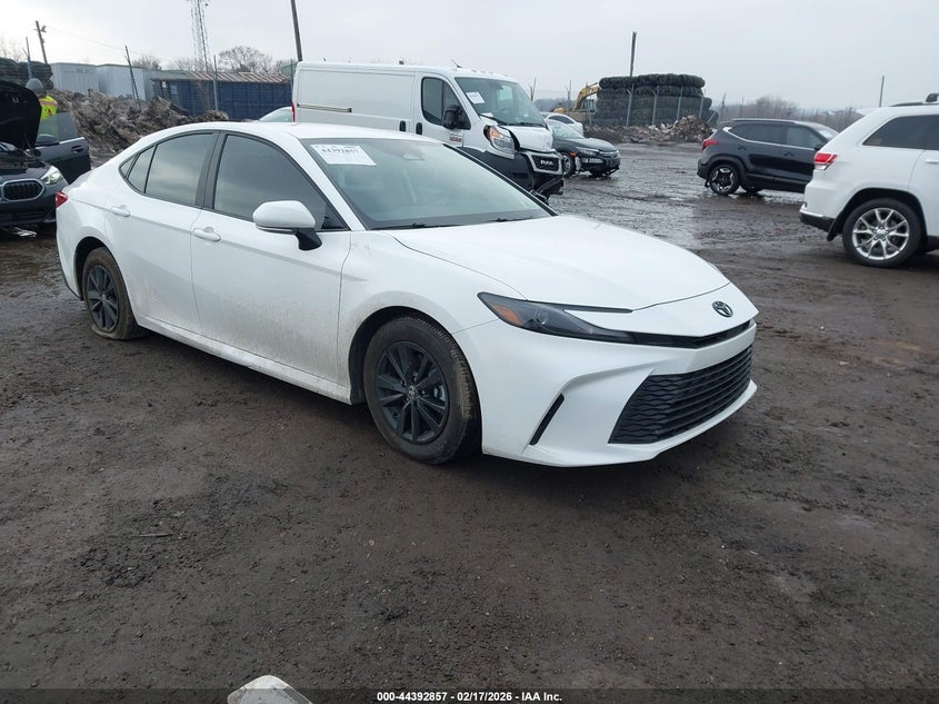 2025 Toyota Camry Le